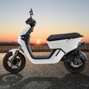 AsVIVA Elektro-Motorroller EM1 weiß - Produktansicht