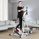 De voor thuisgeschikte AsVIVA crosstrainer C16 in de woonkamer, compact en ideaal voor de training thuis