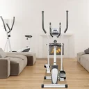 Ruimtebesparend ontwerp van de AsVIVA crosstrainer C16 voor kleine ruimtes en een klein opsteloppervlak